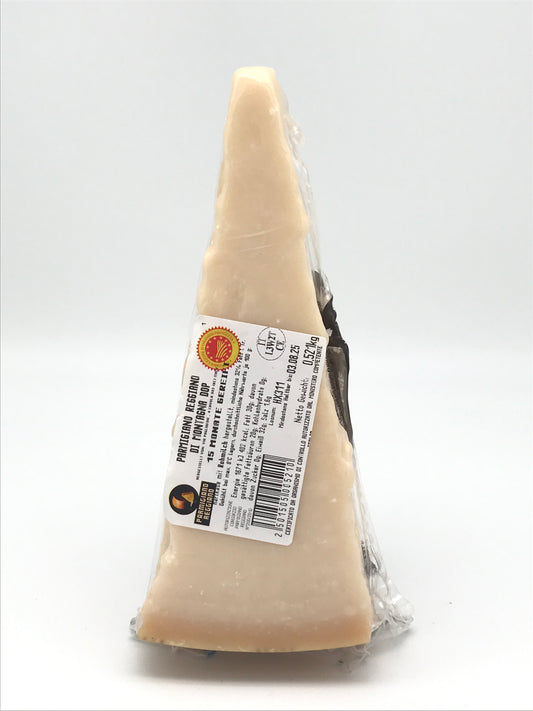 Parmigiano Reggiano DOP di Montagna, Al Giunco, ca. 0,5 kg Stück, 15 Monate
